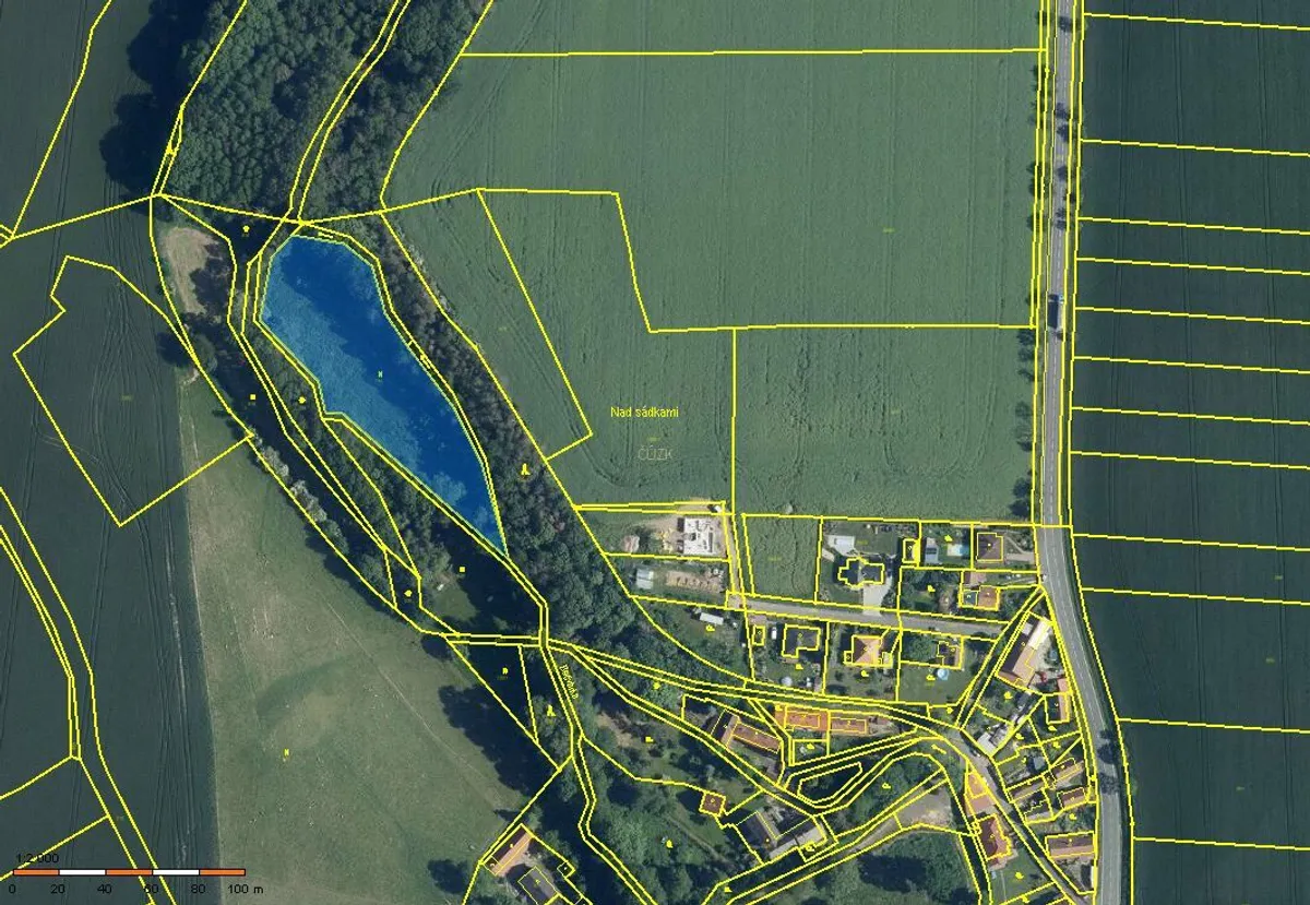 Prodej 1/6 pozemku v obci Červený Hrádek, okres Kolín, 868 m2 — Červený Hrádek