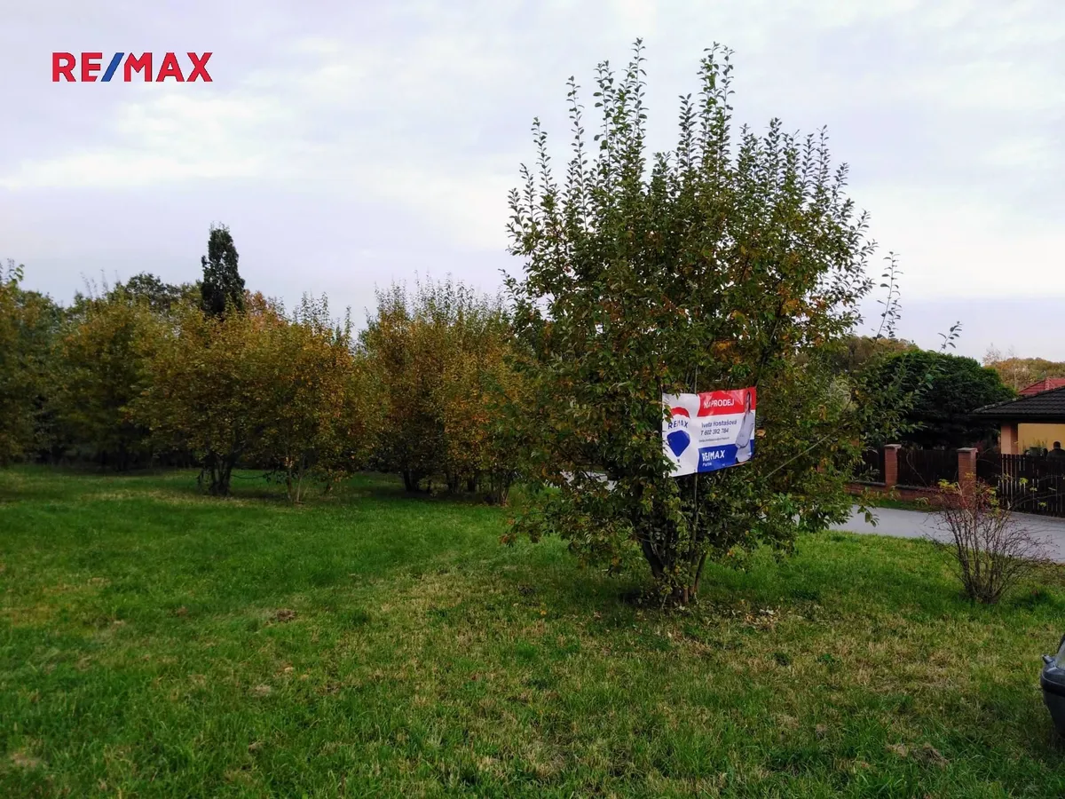 Prodej pozemku 1200 m² - Pyšely — Pyšely
