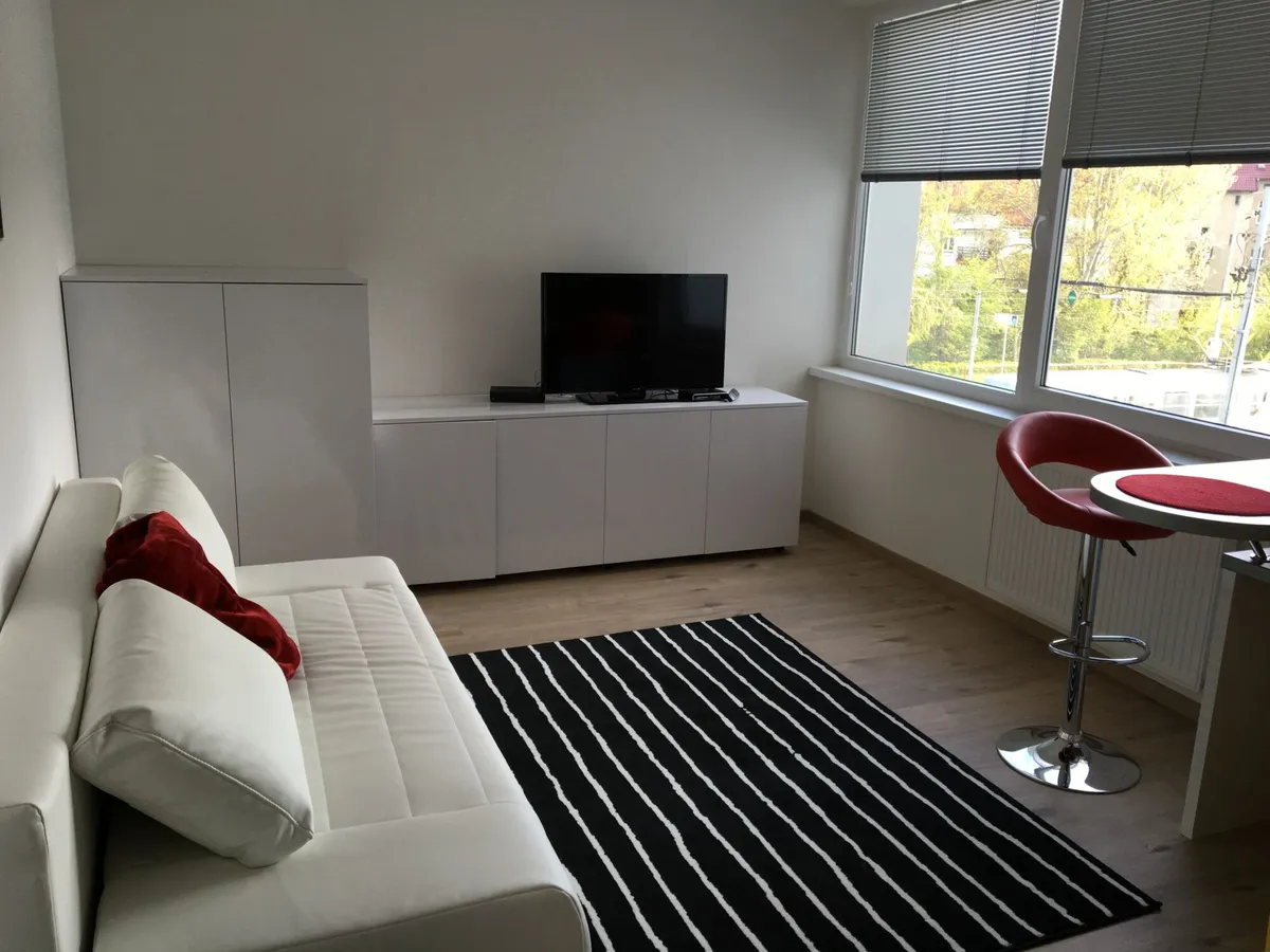 Pronájem bytu 1KK, Hornoměcholupská — Praha 15