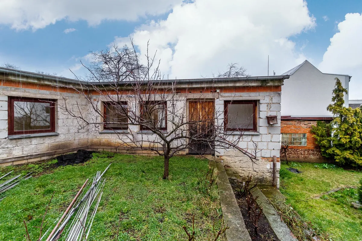 Pronájem nebytových prostor Řeporyje — Praha 5 – Řeporyje